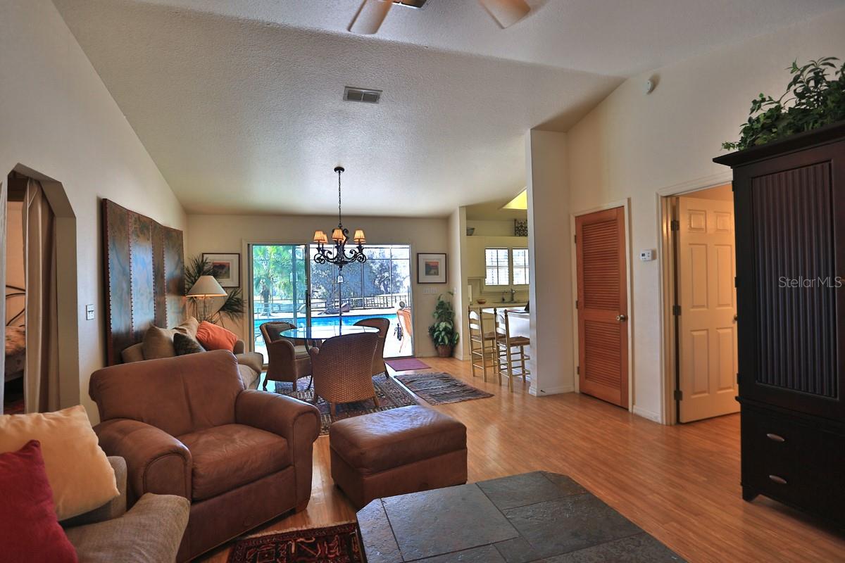 ACREAGE NON SUBDIVISION - Farm