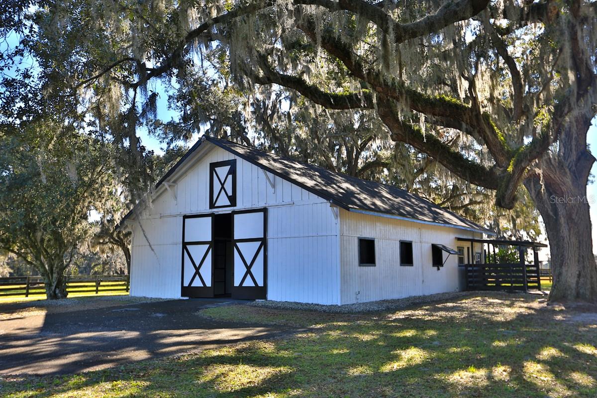 ACREAGE NON SUBDIVISION - Farm