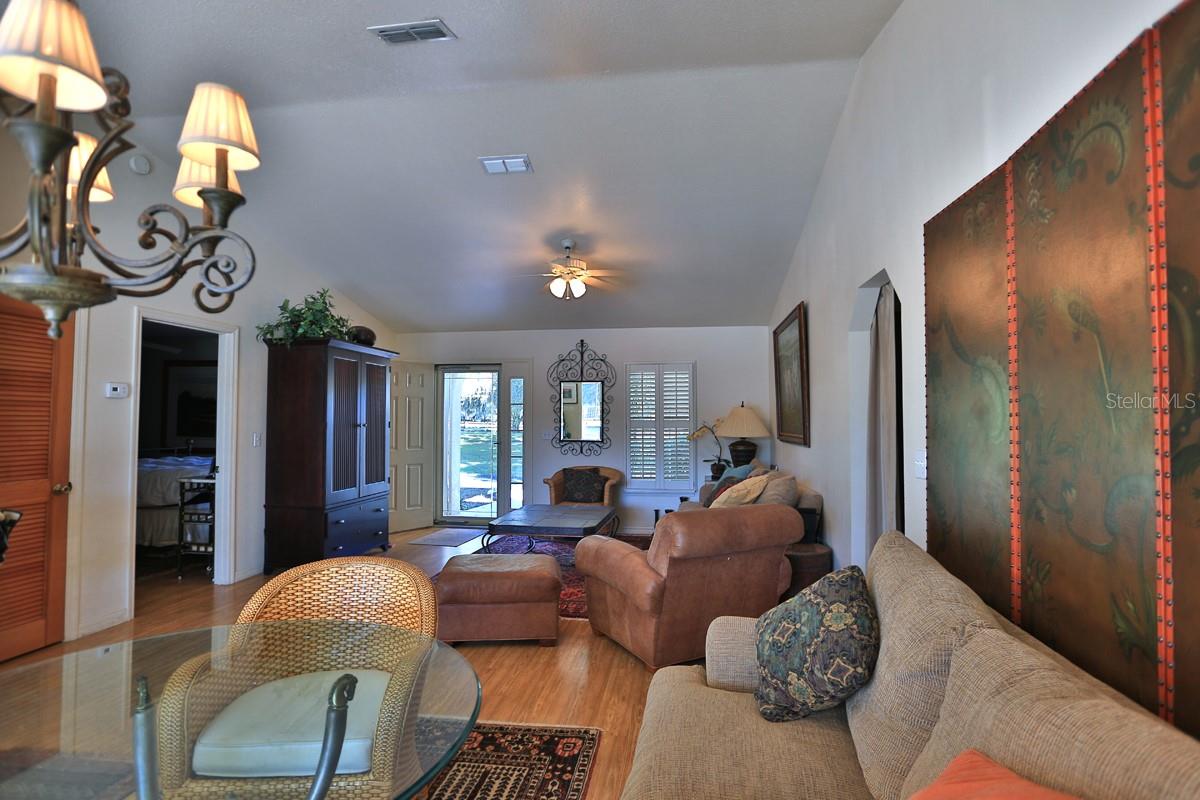 ACREAGE NON SUBDIVISION - Farm