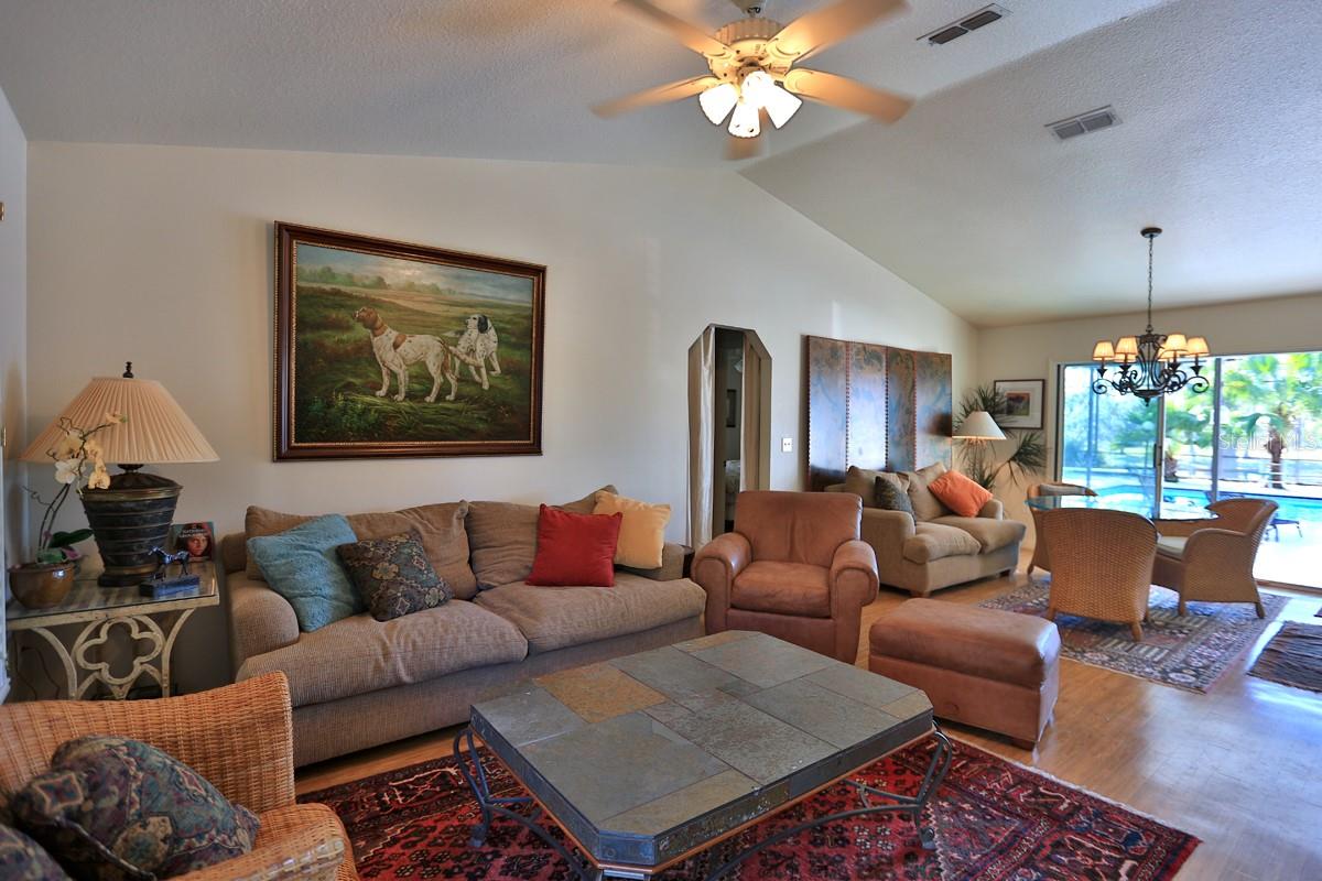 ACREAGE NON SUBDIVISION - Farm