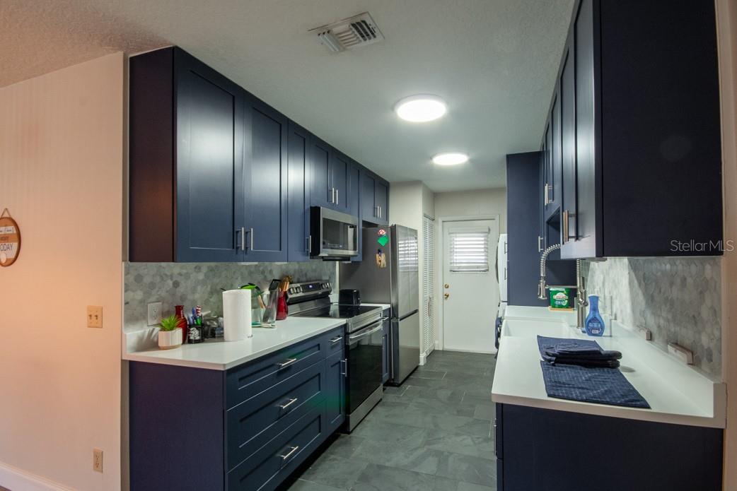 Photo 5 of 22 of 30118 TAVARES RIDGE BOULEVARD 30118 condo