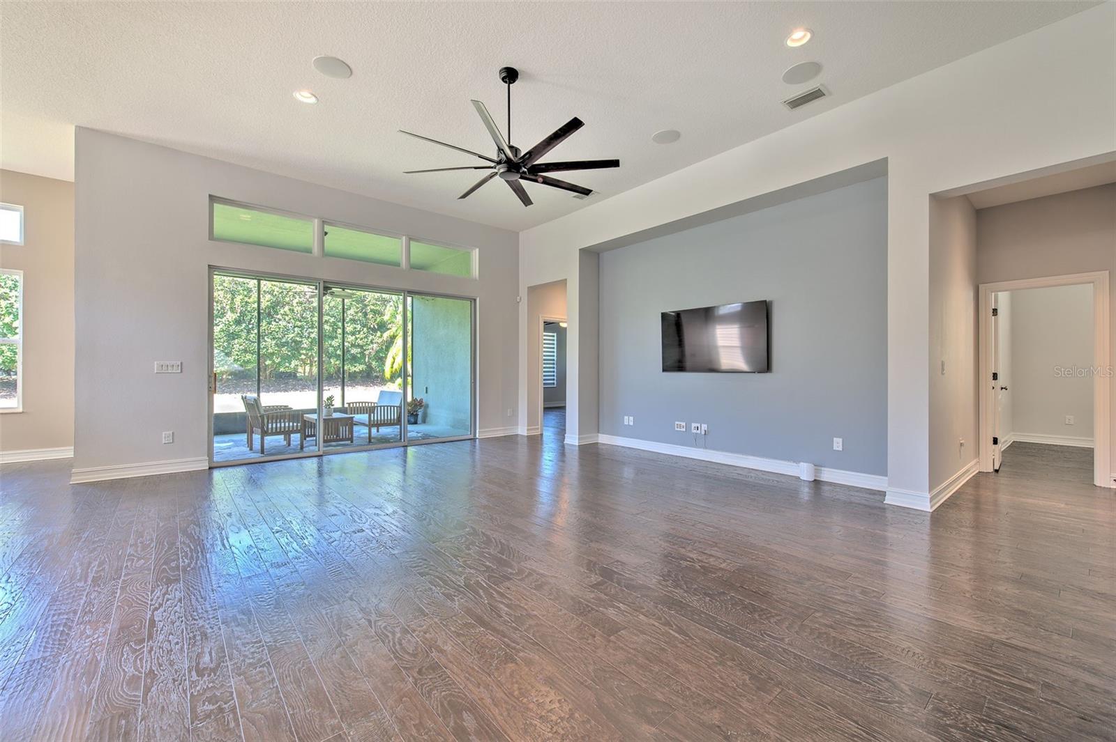 FISHHAWK RANCH WEST PH 1B/1C - Residential Lease