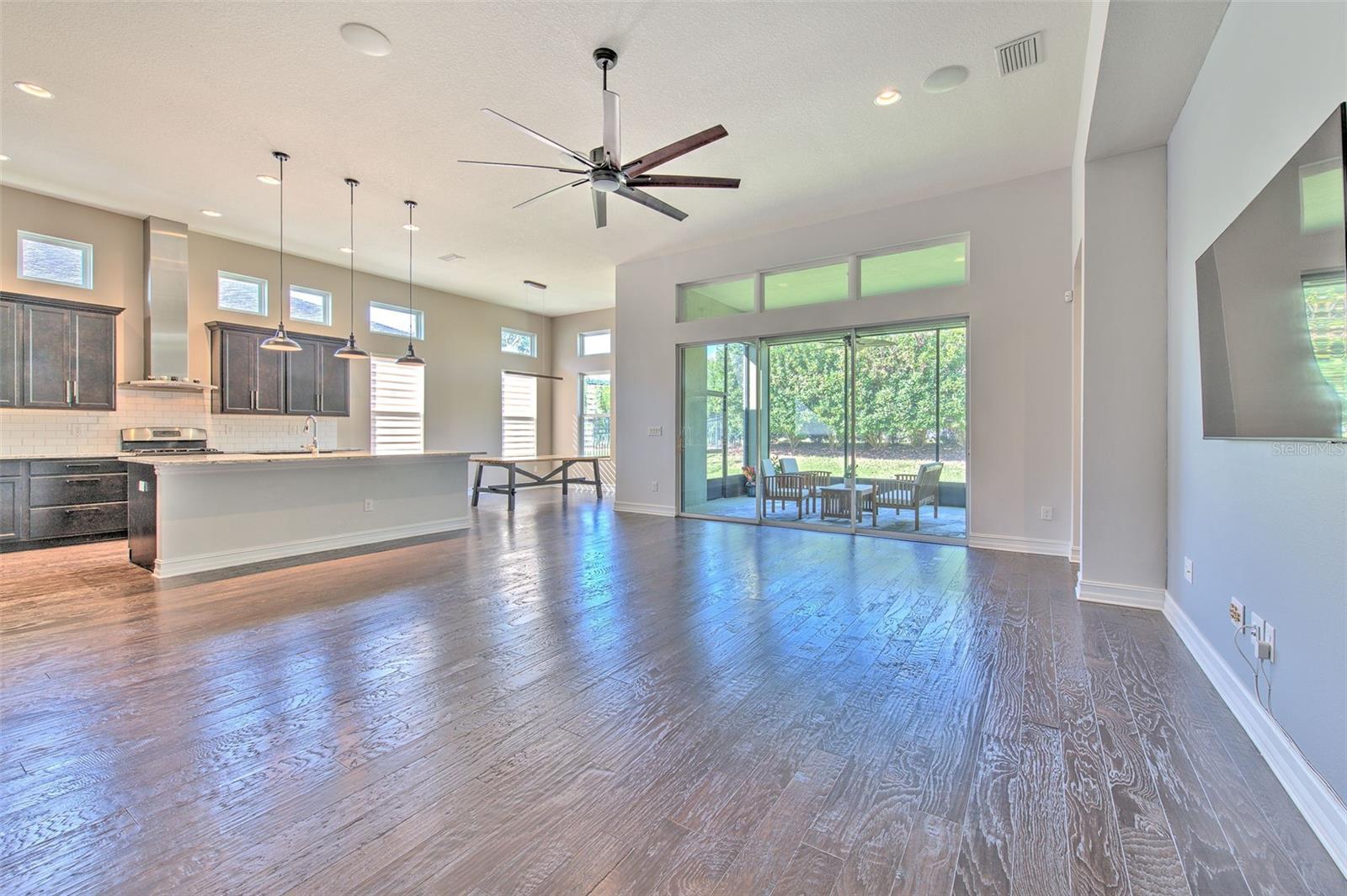 FISHHAWK RANCH WEST PH 1B/1C - Residential Lease