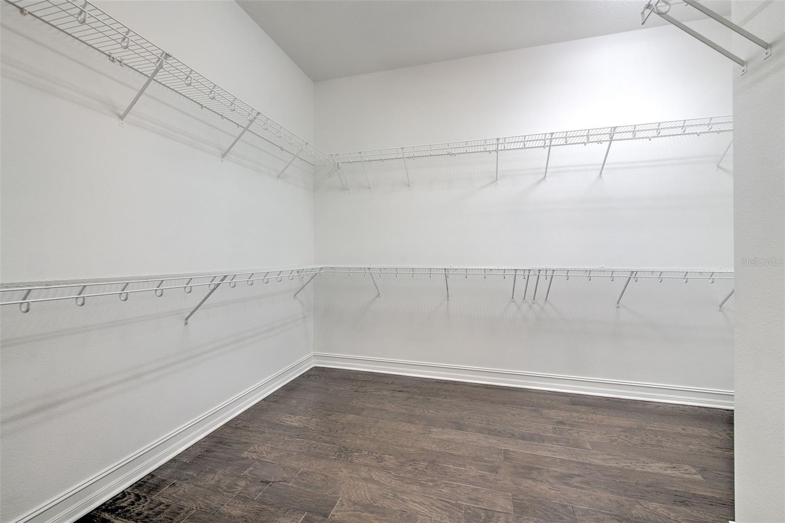 FISHHAWK RANCH WEST PH 1B/1C - Residential Lease