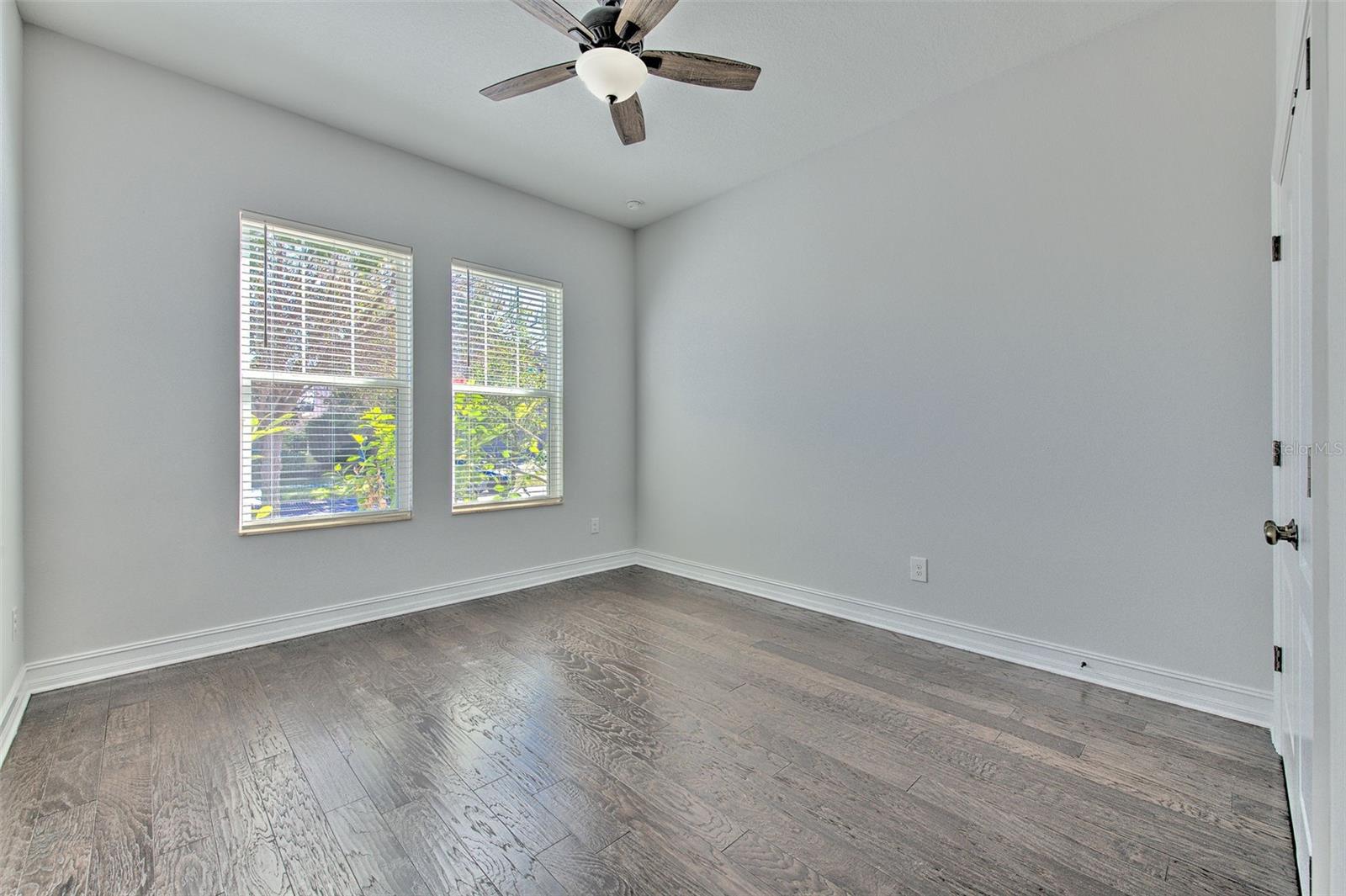 FISHHAWK RANCH WEST PH 1B/1C - Residential Lease