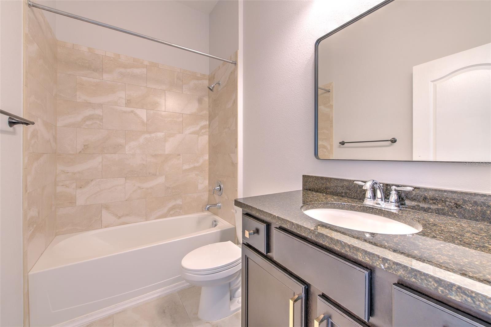 FISHHAWK RANCH WEST PH 1B/1C - Residential Lease