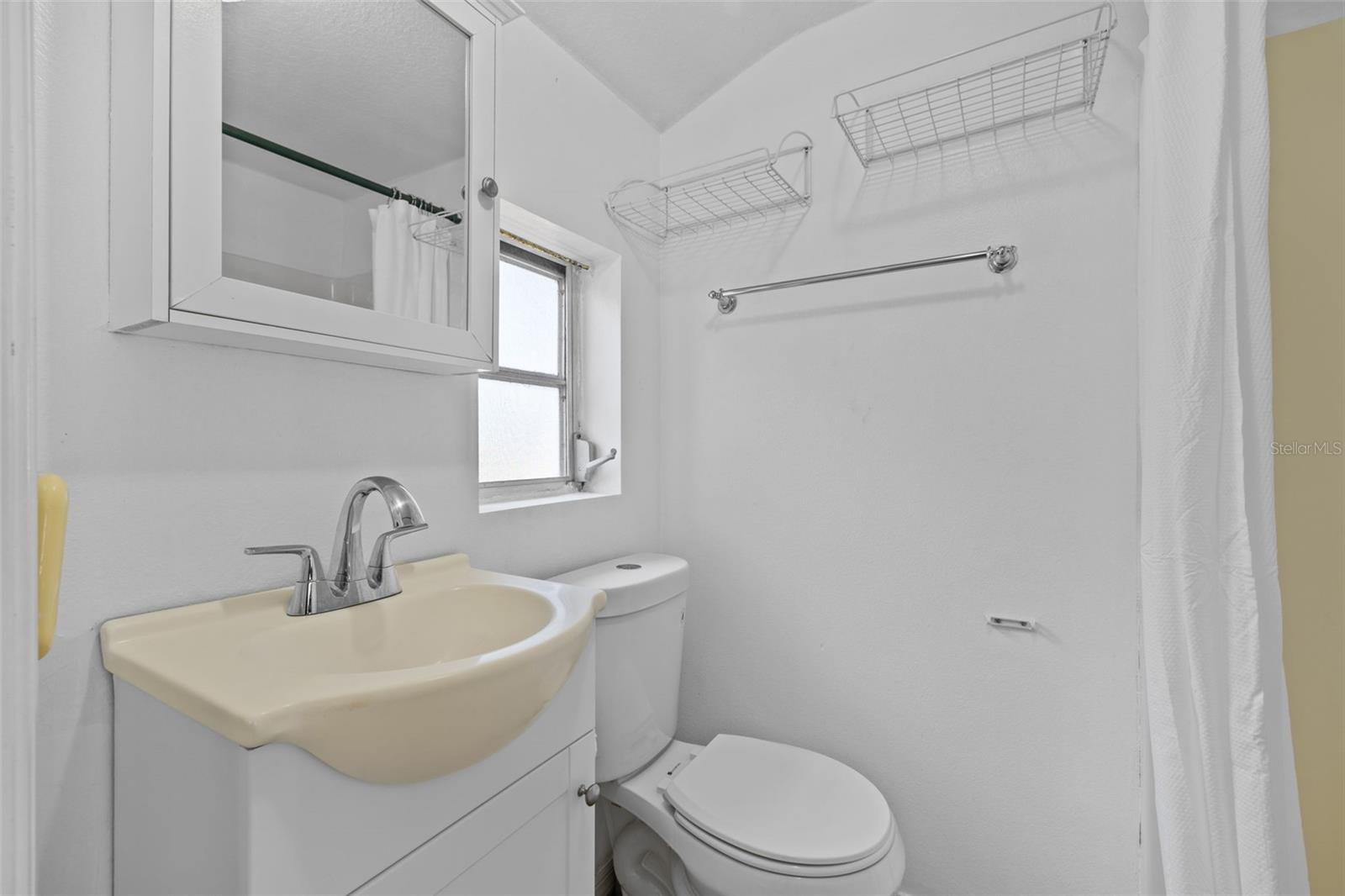 TYLER & DARLING ADD 01 - Residential Income