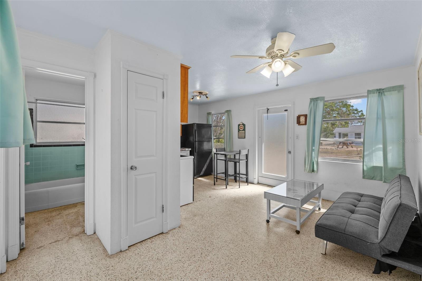 TYLER & DARLING ADD 01 - Residential Income