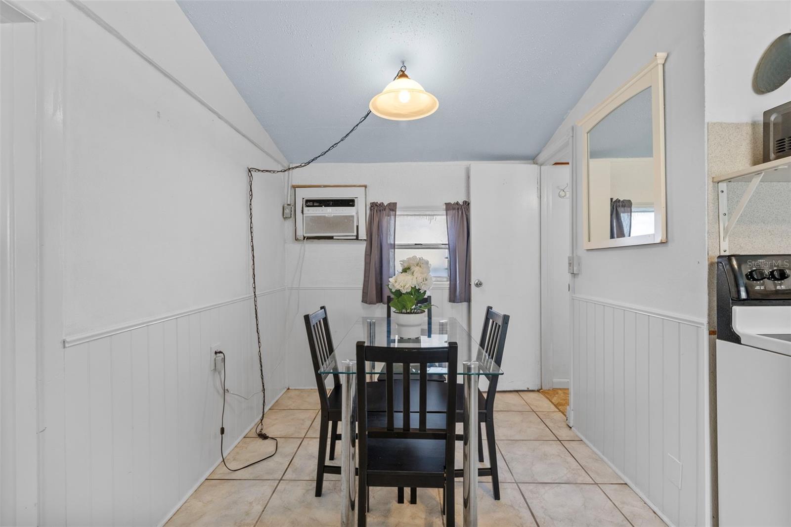 TYLER & DARLING ADD 01 - Residential Income