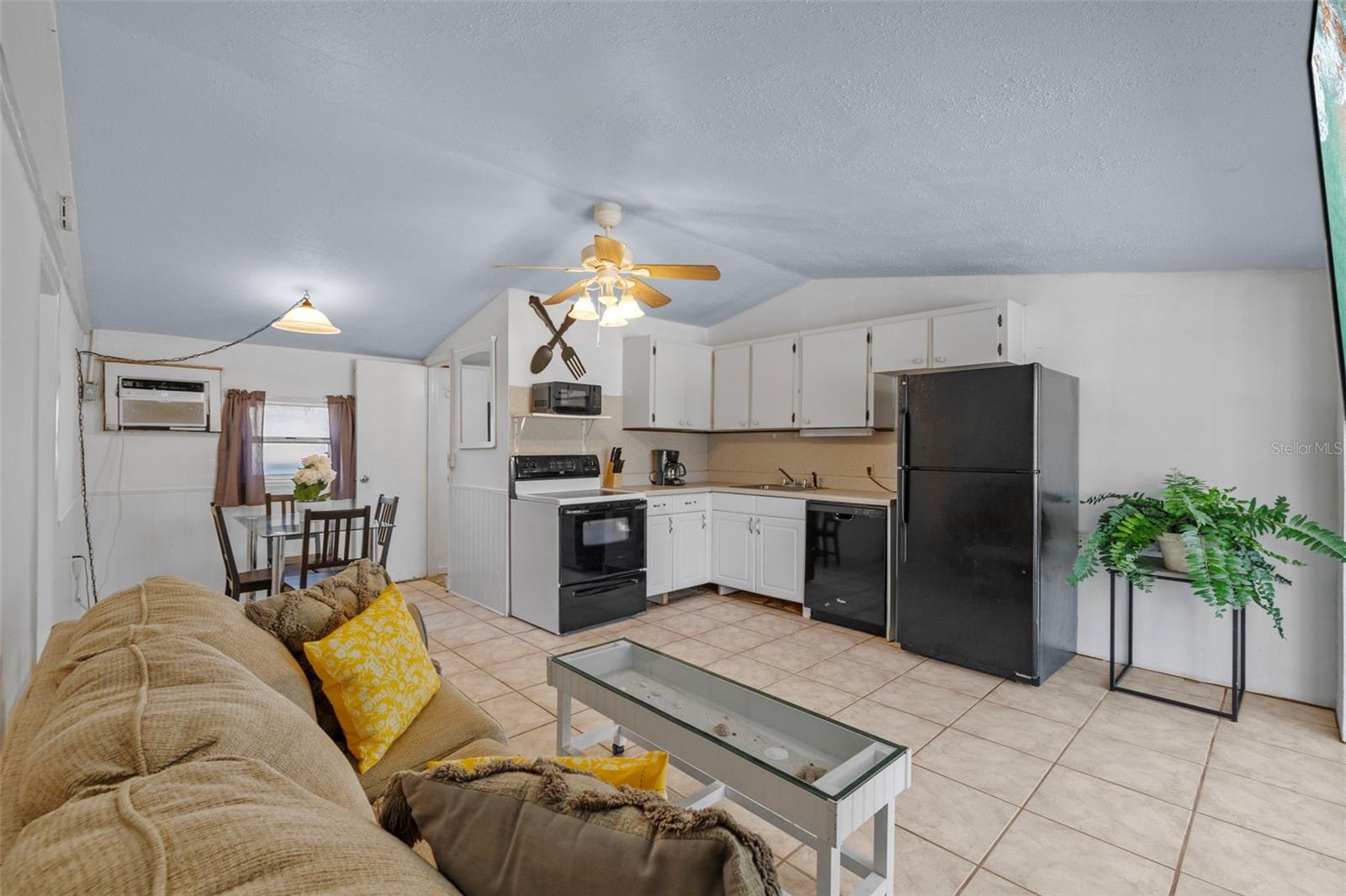 TYLER & DARLING ADD 01 - Residential Income