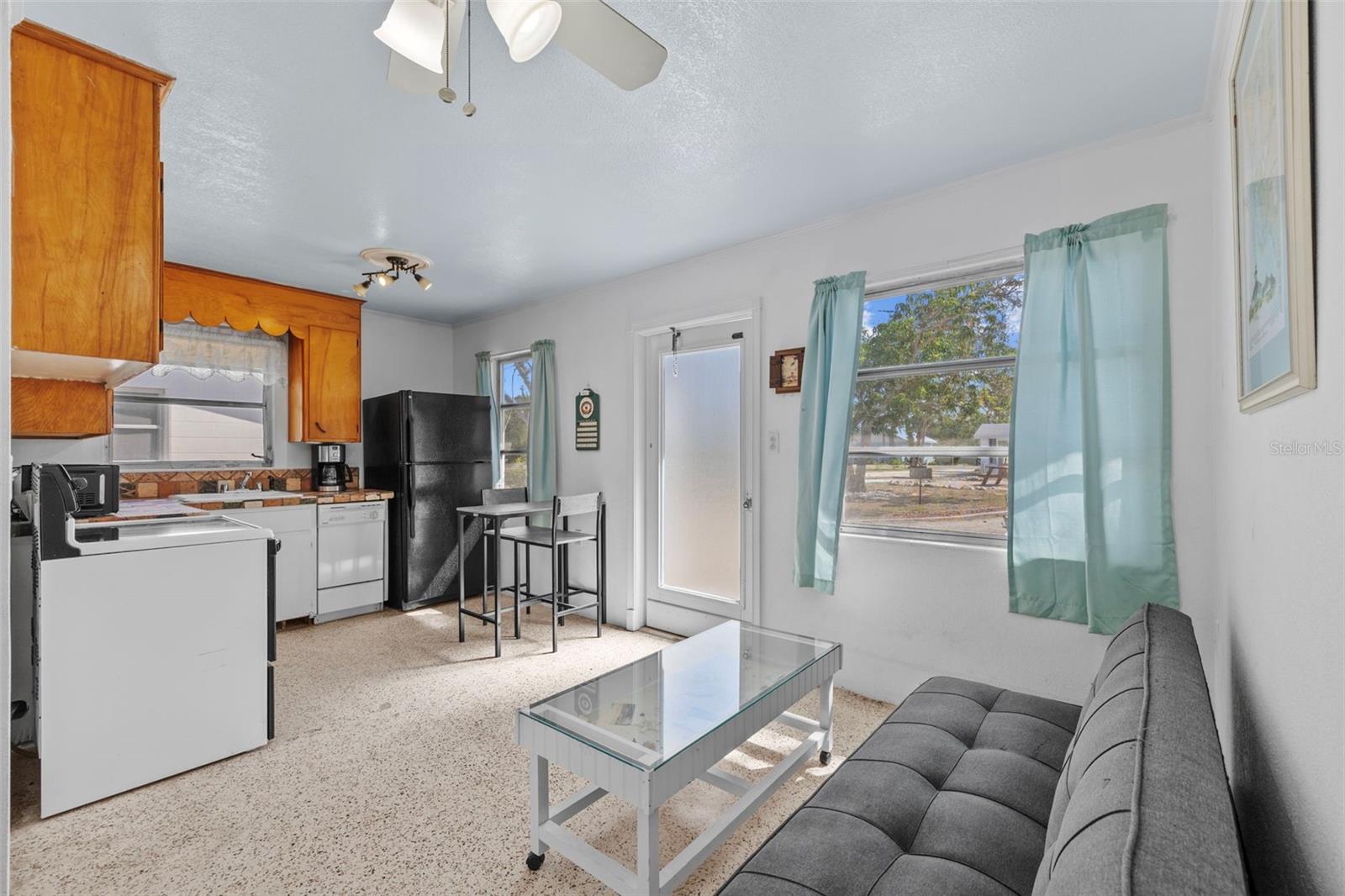 TYLER & DARLING ADD 01 - Residential Income