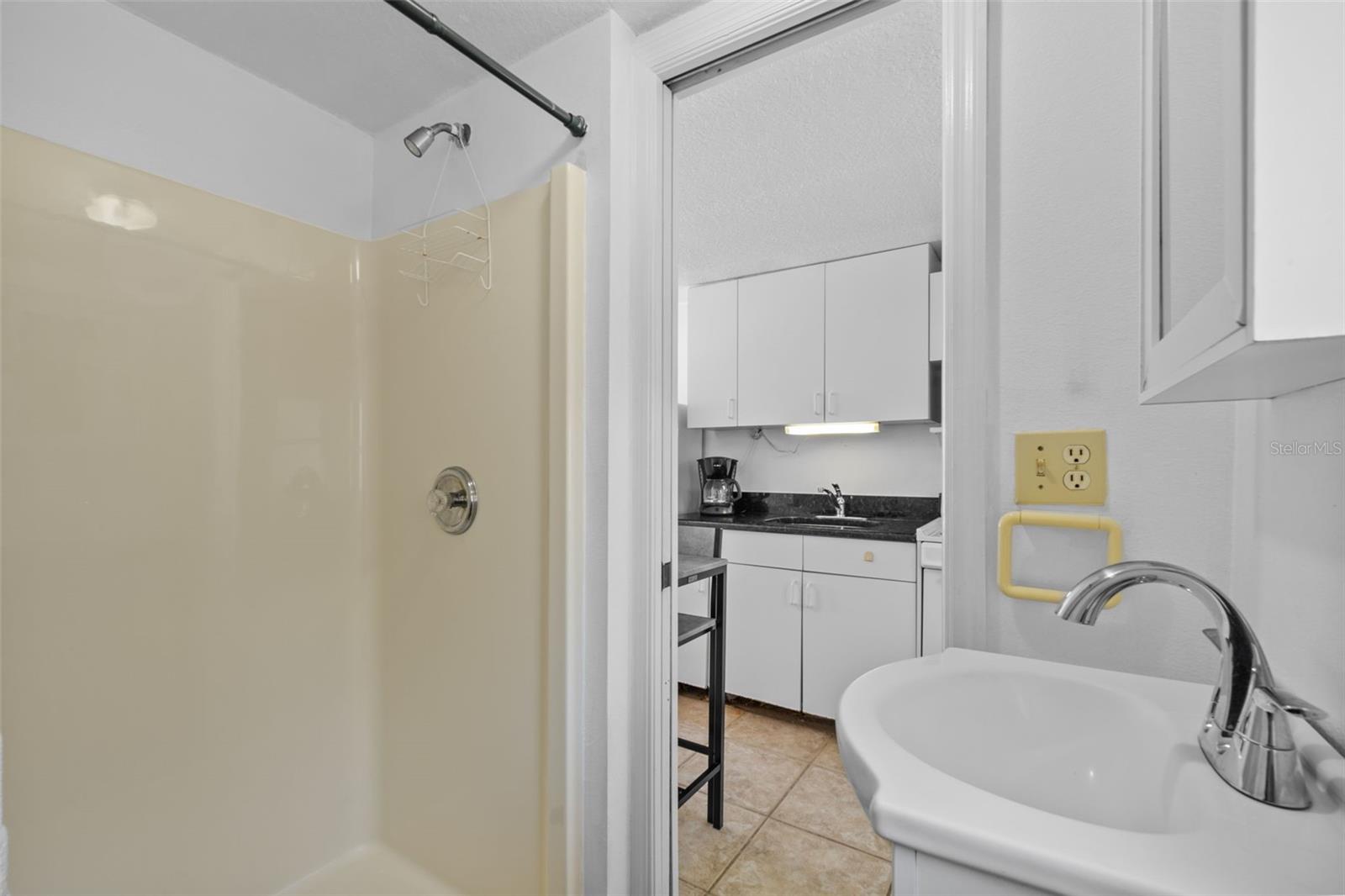 TYLER & DARLING ADD 01 - Residential Income