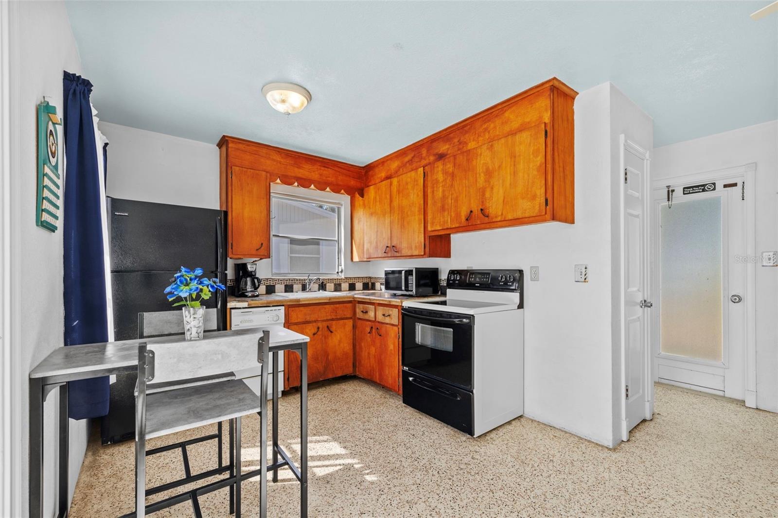 TYLER & DARLING ADD 01 - Residential Income