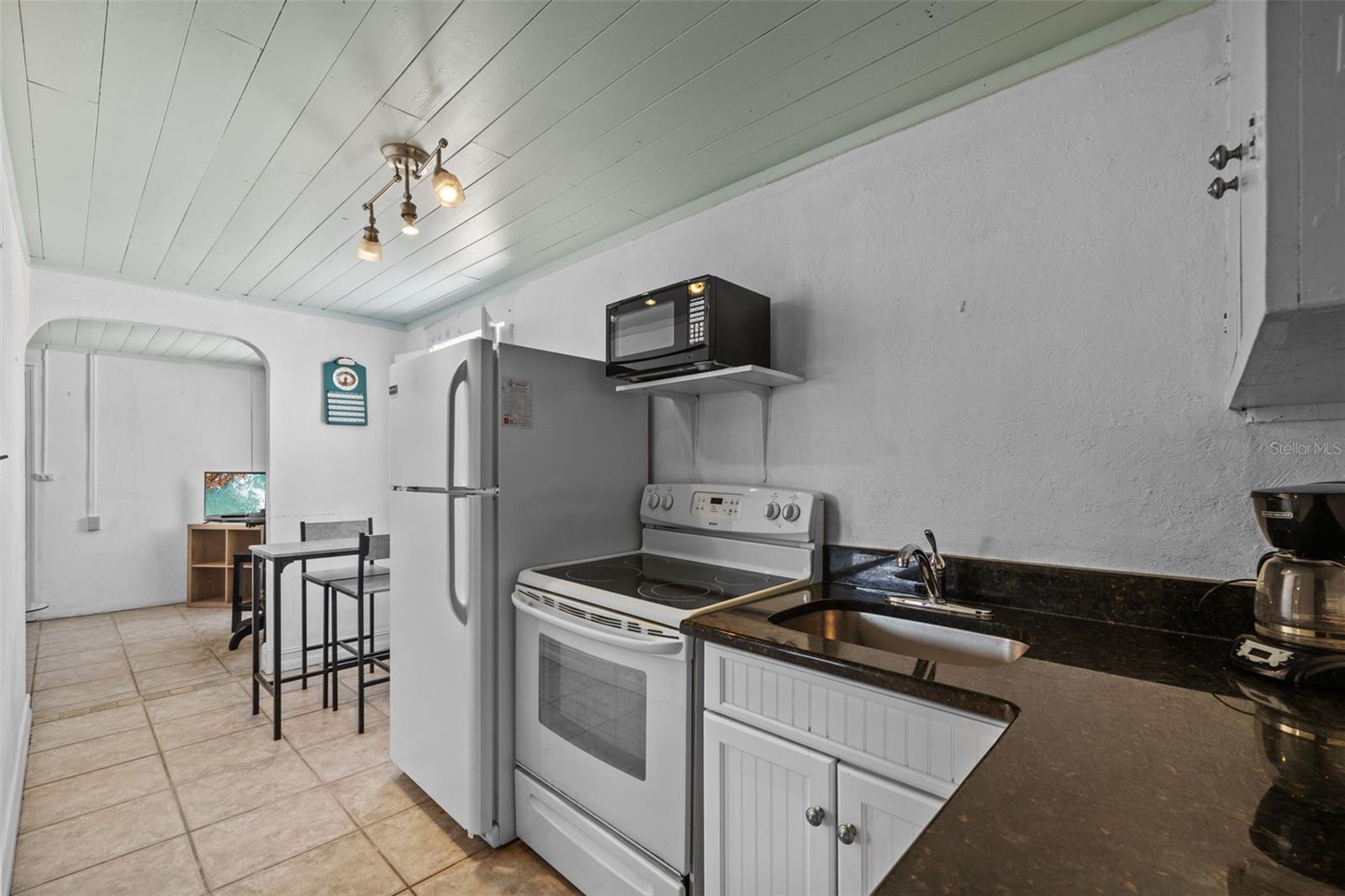 TYLER & DARLING ADD 01 - Residential Income