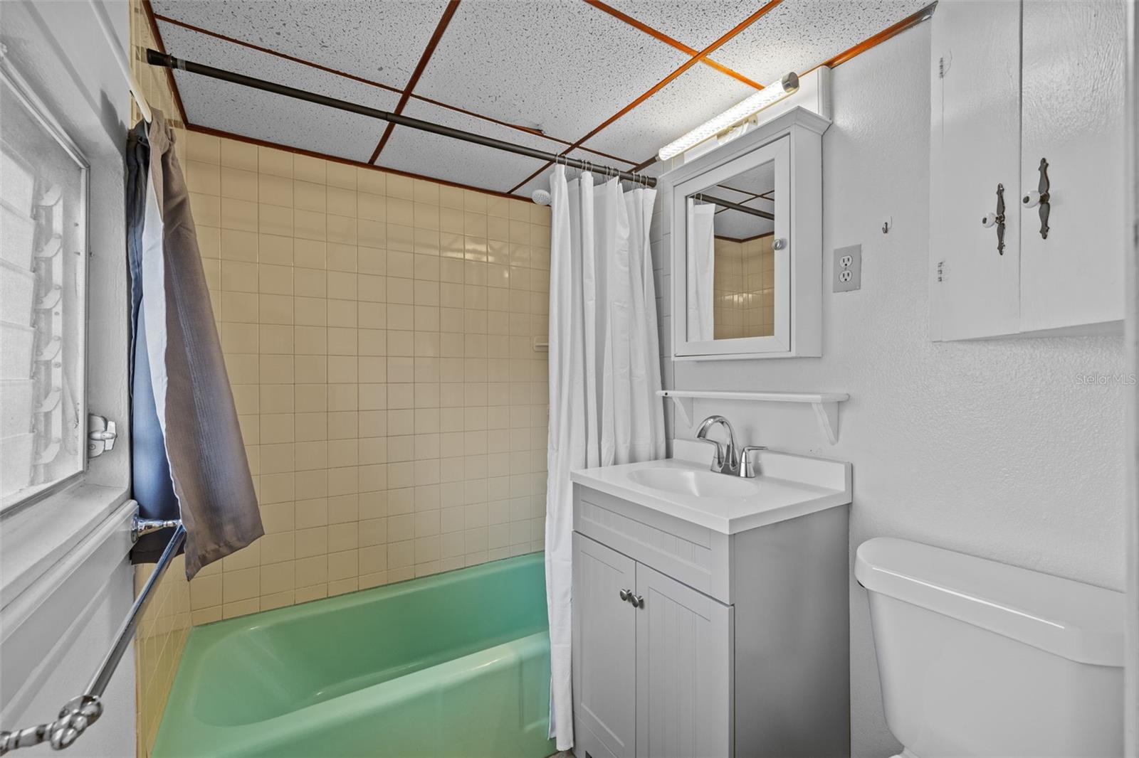 TYLER & DARLING ADD 01 - Residential Income