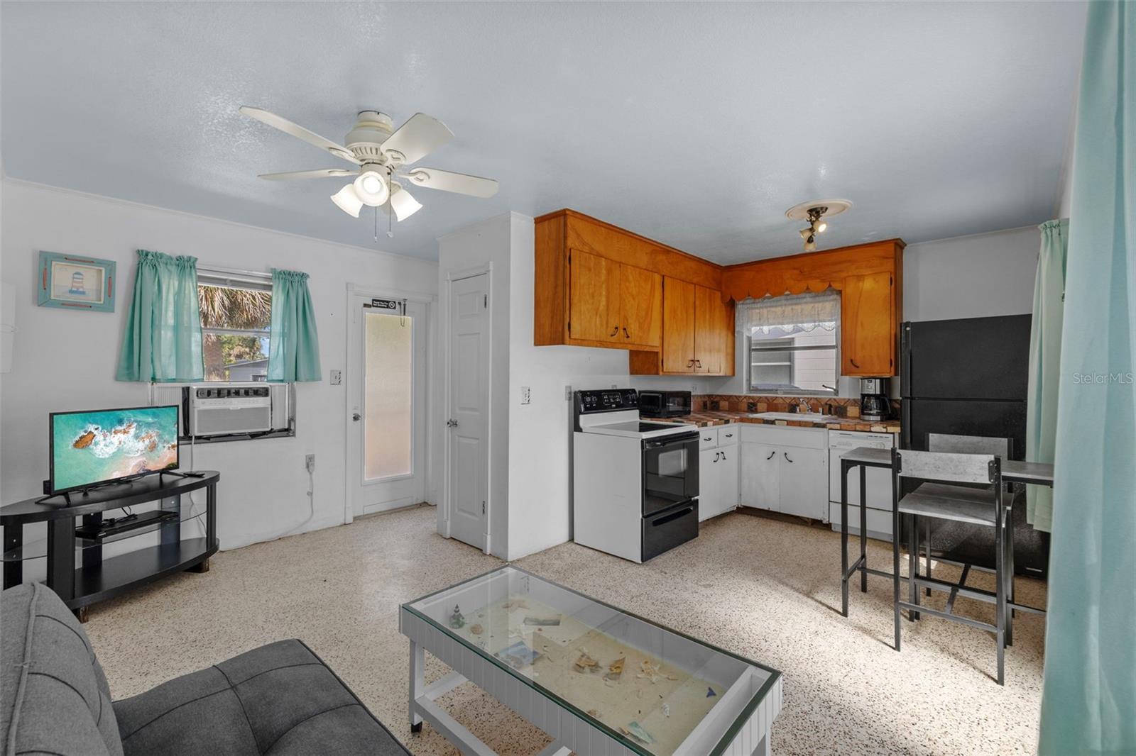 TYLER & DARLING ADD 01 - Residential Income