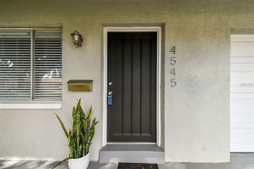 Photo of 4545 37th Avenue N, St Petersburg, FL 33713 (MLS # TB8451099)