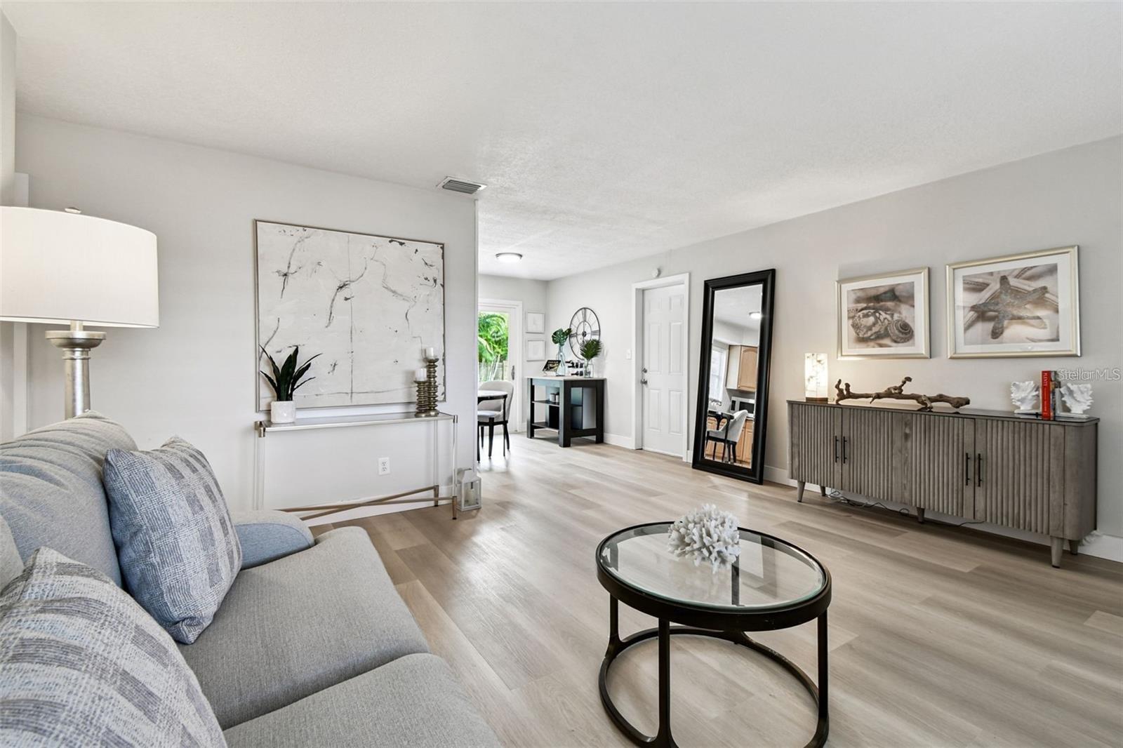 BROADACRES - Residential Lease