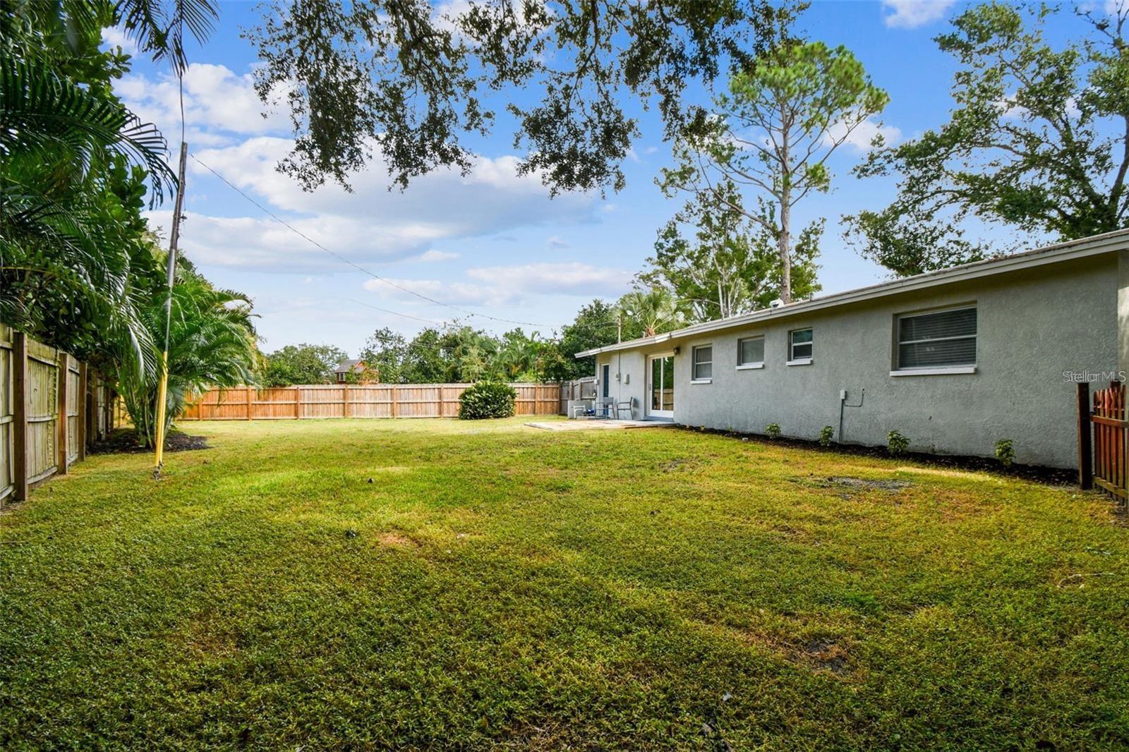 BROADACRES - Residential Lease