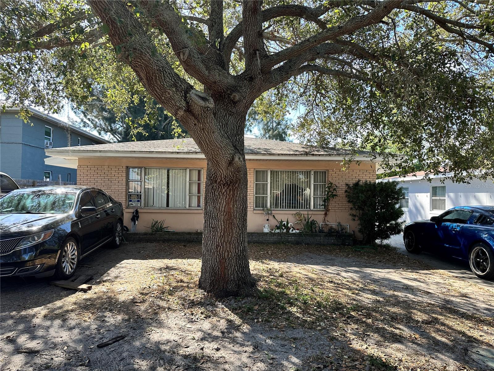 HIGHLAND GROVES - Residential Income