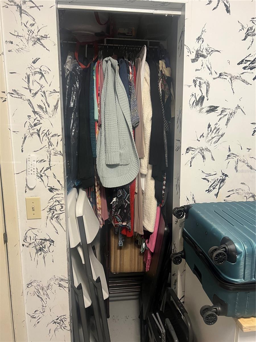 TEMPLE CREST UNIT 2 - Residential