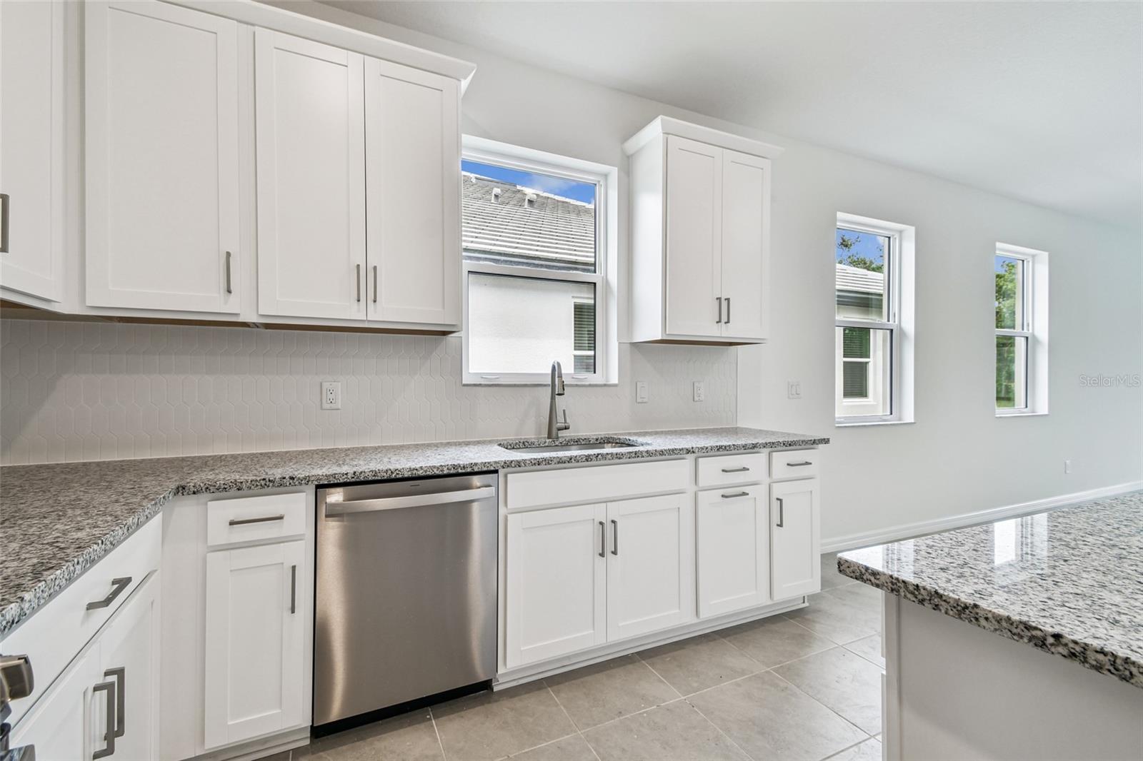SWEETWATER VILLAS AT LAKEWOOD RANCH - Residential
