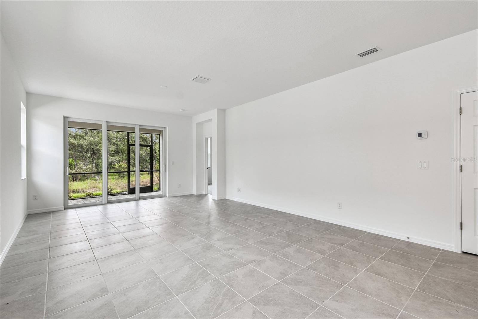 SWEETWATER VILLAS AT LAKEWOOD RANCH - Residential