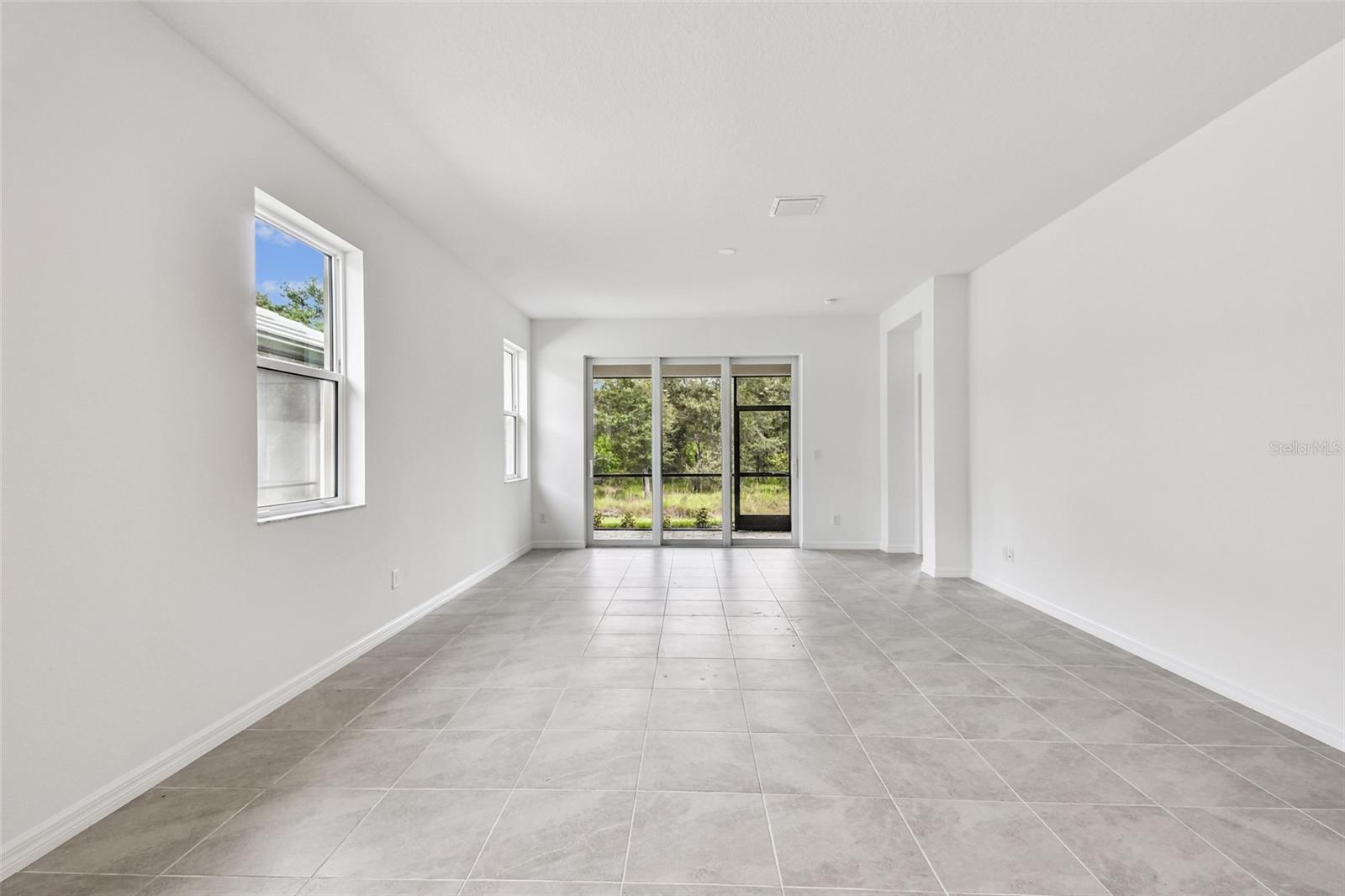 SWEETWATER VILLAS AT LAKEWOOD RANCH - Residential