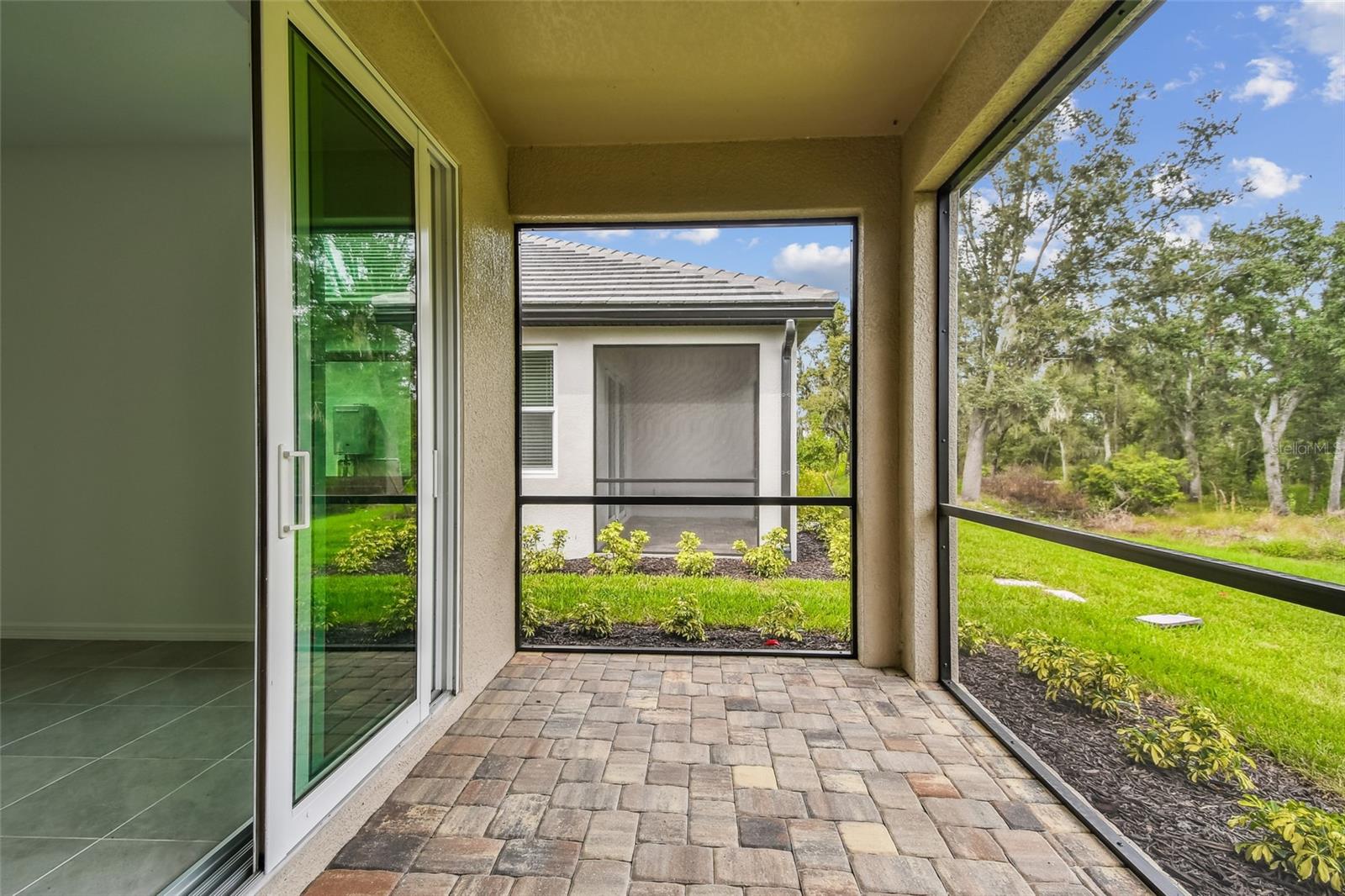 SWEETWATER VILLAS AT LAKEWOOD RANCH - Residential