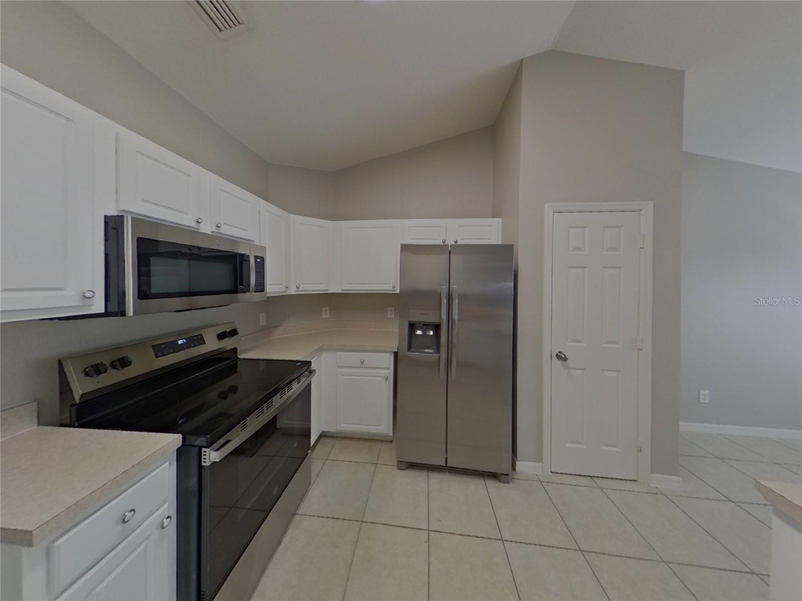 PORT CHARLOTTE SUB 11 - Residential Lease