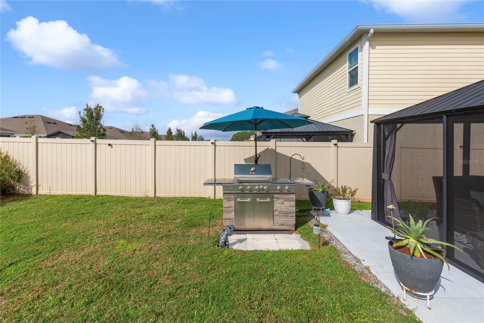 PASADENA POINT PHASE 1 PB 88 PG 29 BLOCK 12 LOT 7 - Residential