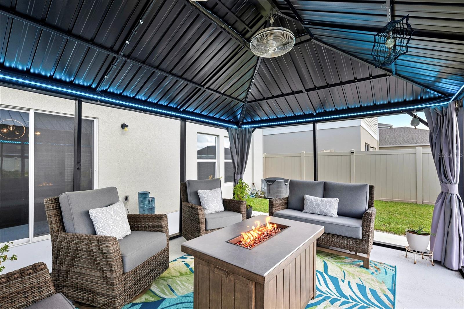 PASADENA POINT PHASE 1 PB 88 PG 29 BLOCK 12 LOT 7 - Residential