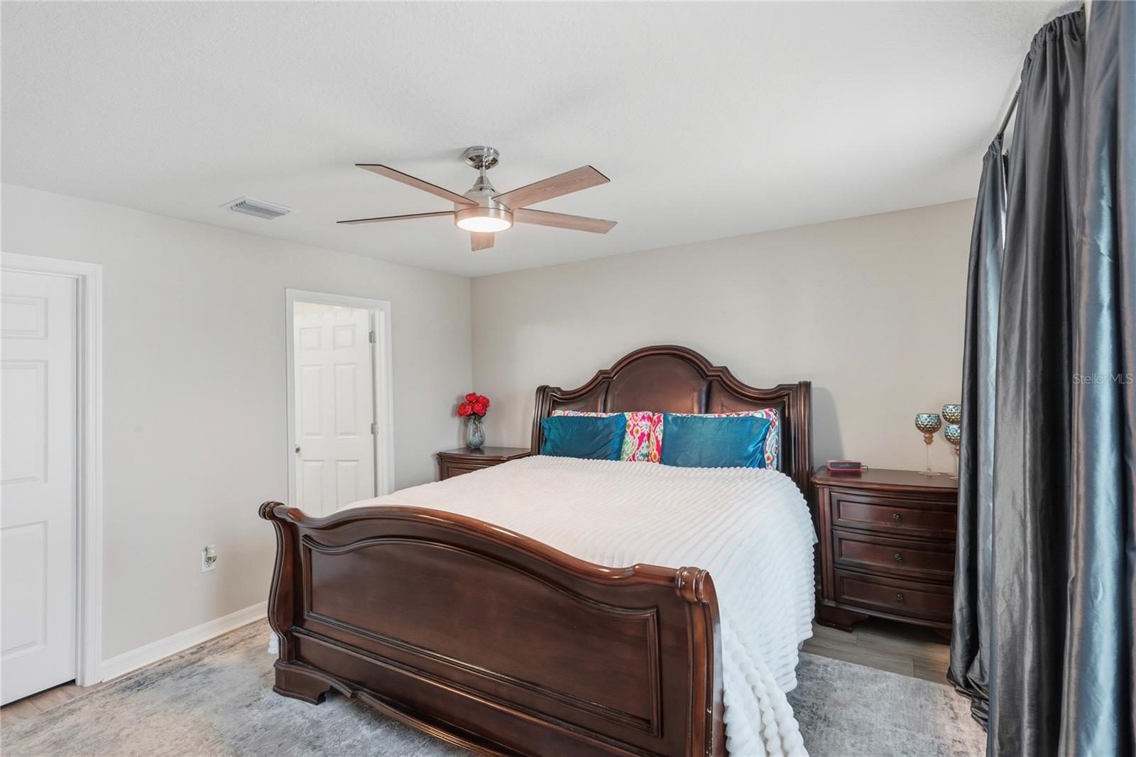 PASADENA POINT PHASE 1 PB 88 PG 29 BLOCK 12 LOT 7 - Residential