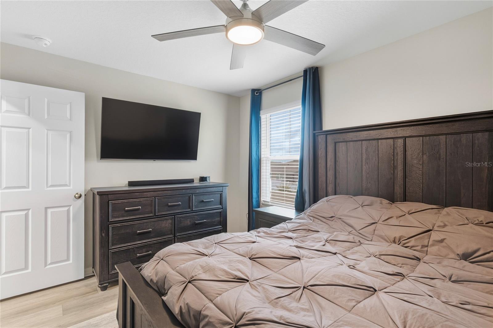 PASADENA POINT PHASE 1 PB 88 PG 29 BLOCK 12 LOT 7 - Residential
