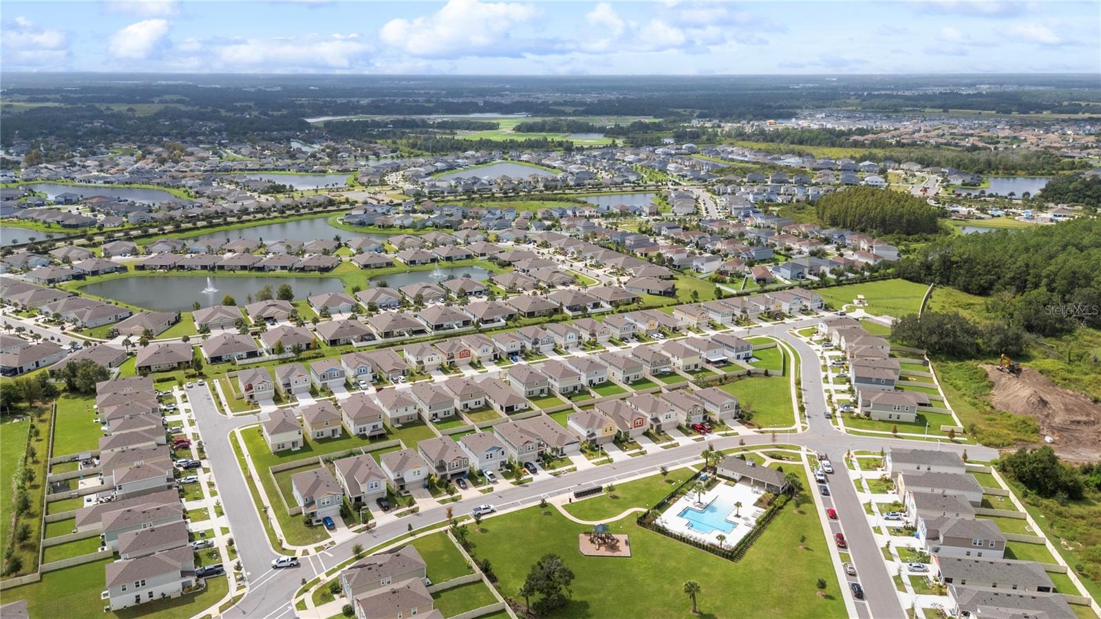 PASADENA POINT PHASE 1 PB 88 PG 29 BLOCK 12 LOT 7 - Residential