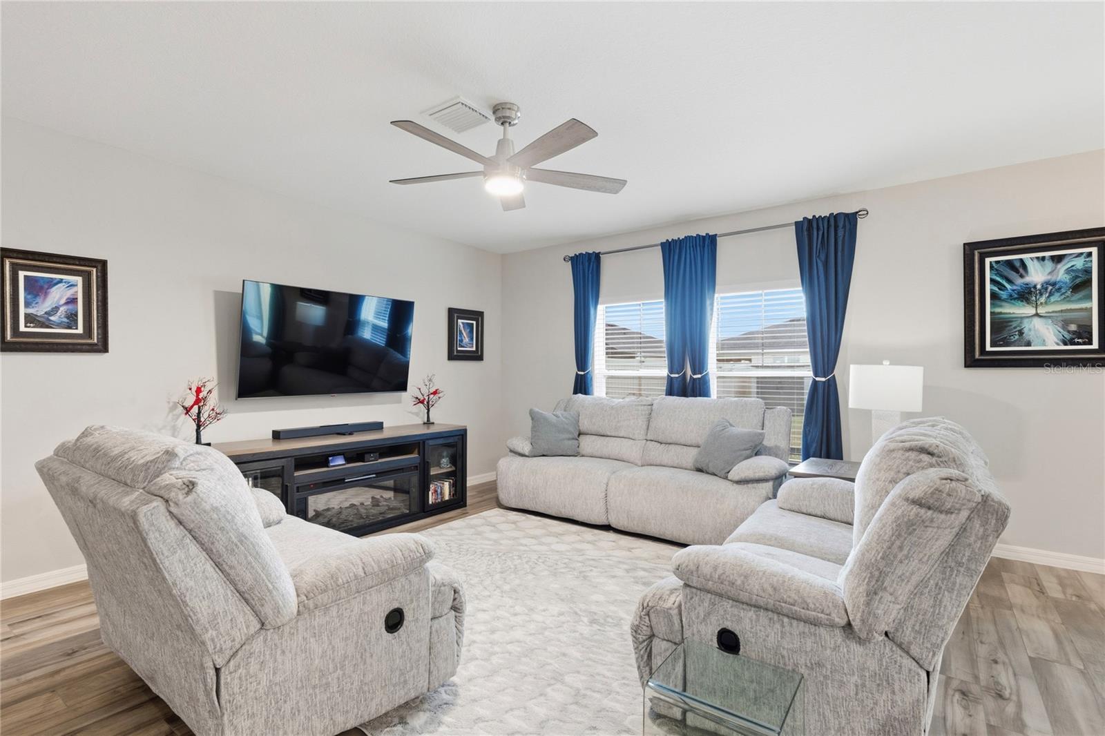 PASADENA POINT PHASE 1 PB 88 PG 29 BLOCK 12 LOT 7 - Residential
