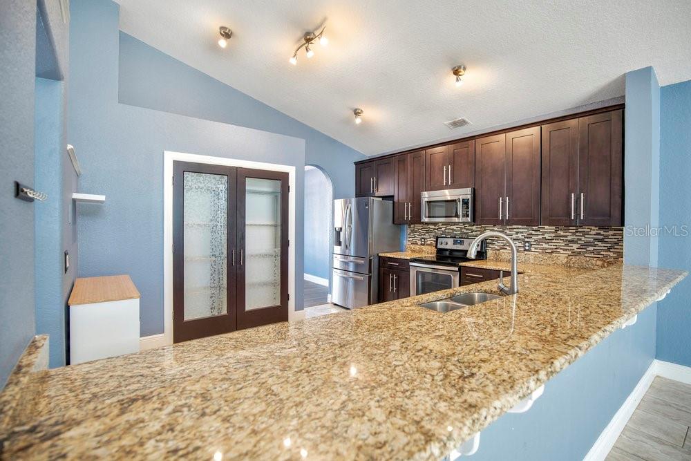 HUCKLEBERRY FIELDS TR N5 / WATERFORD LAKES - Residential