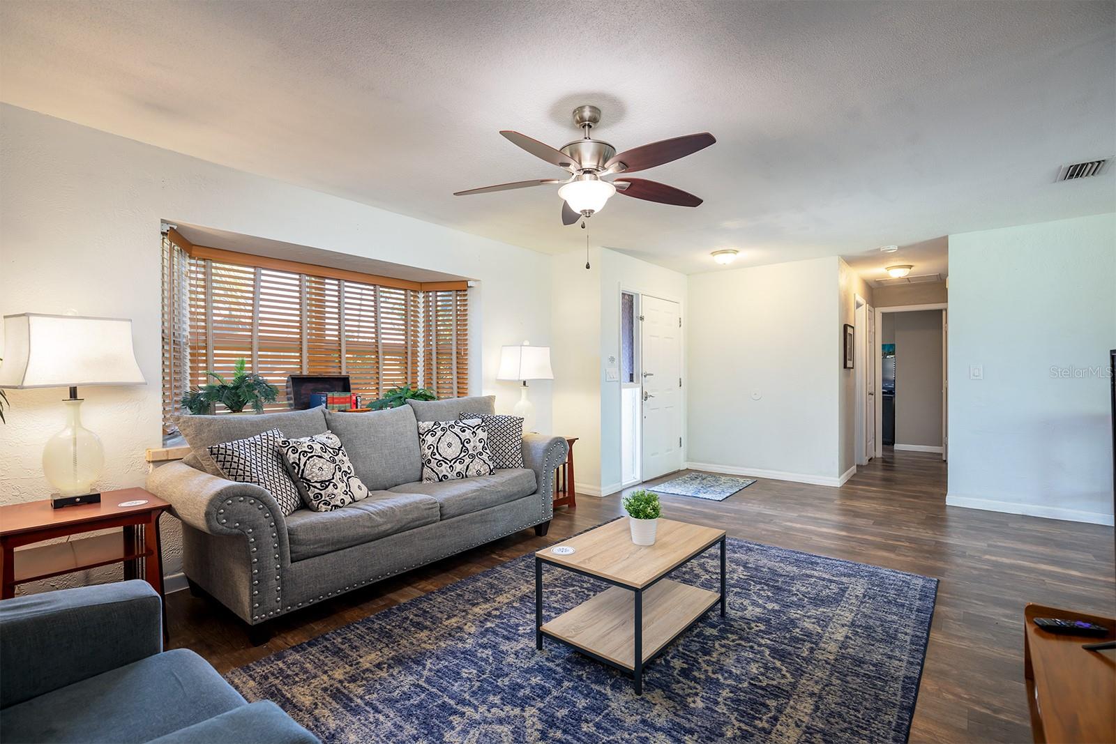 1390 W PORTILLO DRIVE