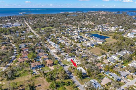 A home in TARPON SPRINGS