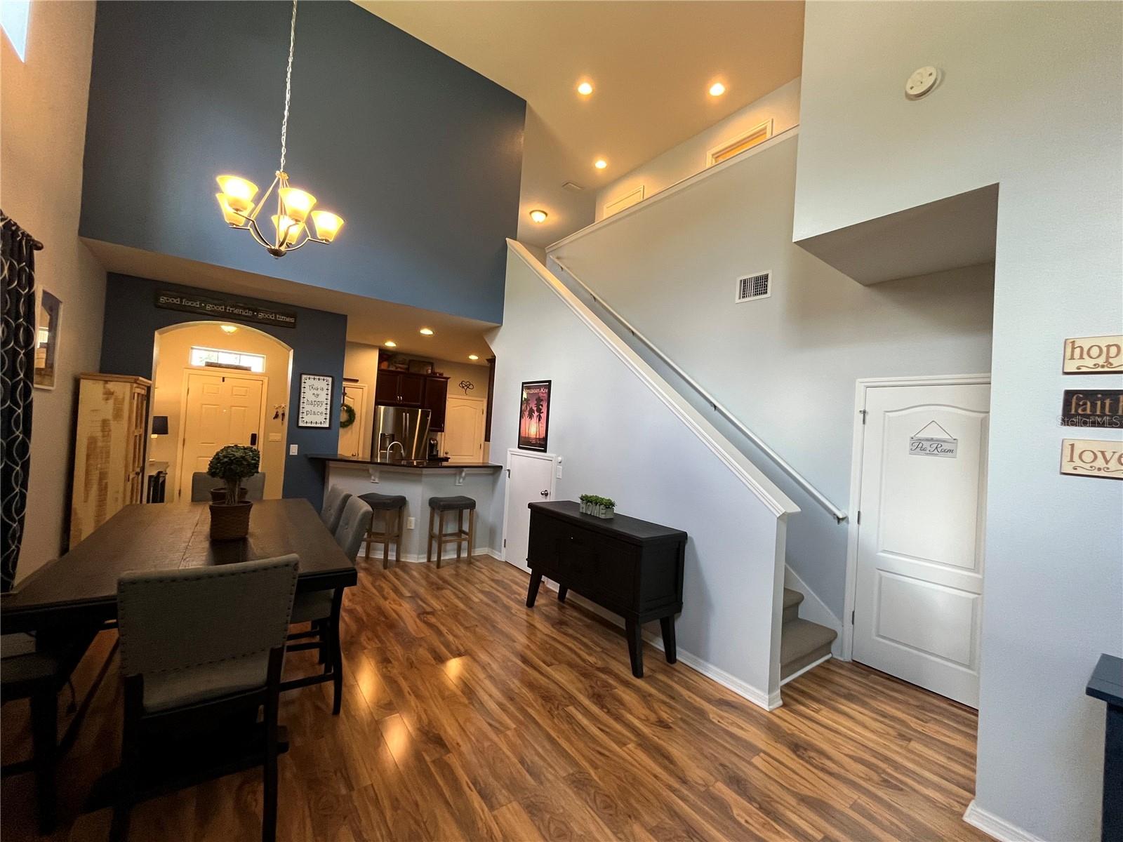 2125 LENNOX DALE LANE