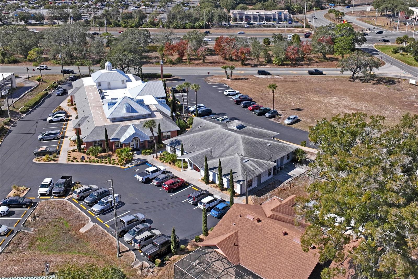 SPRING HILL COMMONS - Commercial Sale