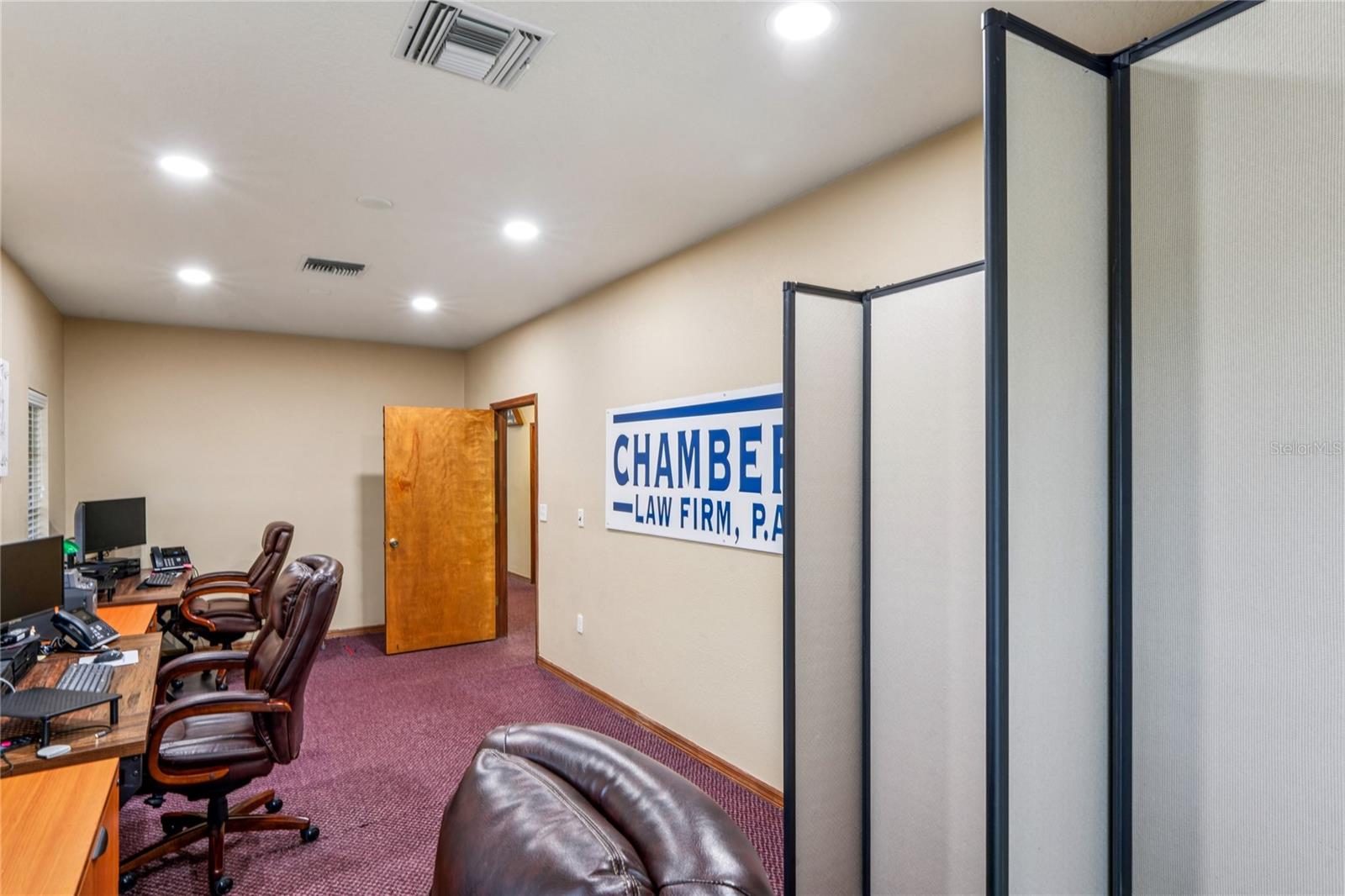 SPRING HILL COMMONS - Commercial Sale