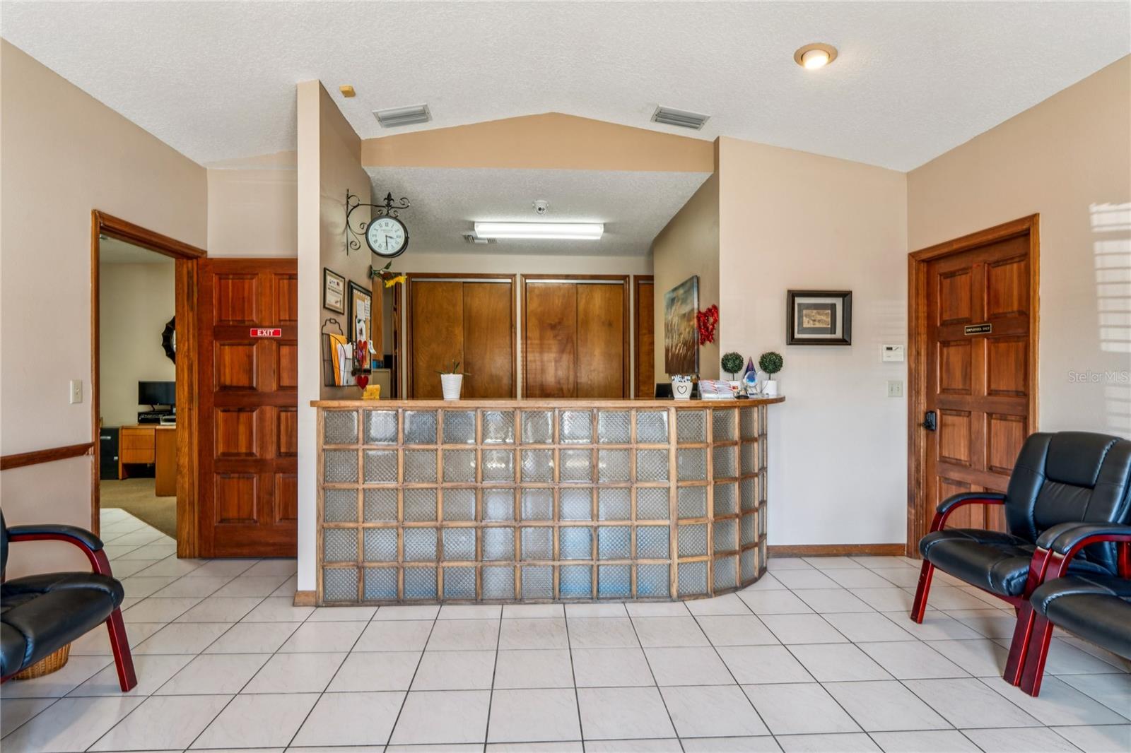 SPRING HILL COMMONS - Commercial Sale