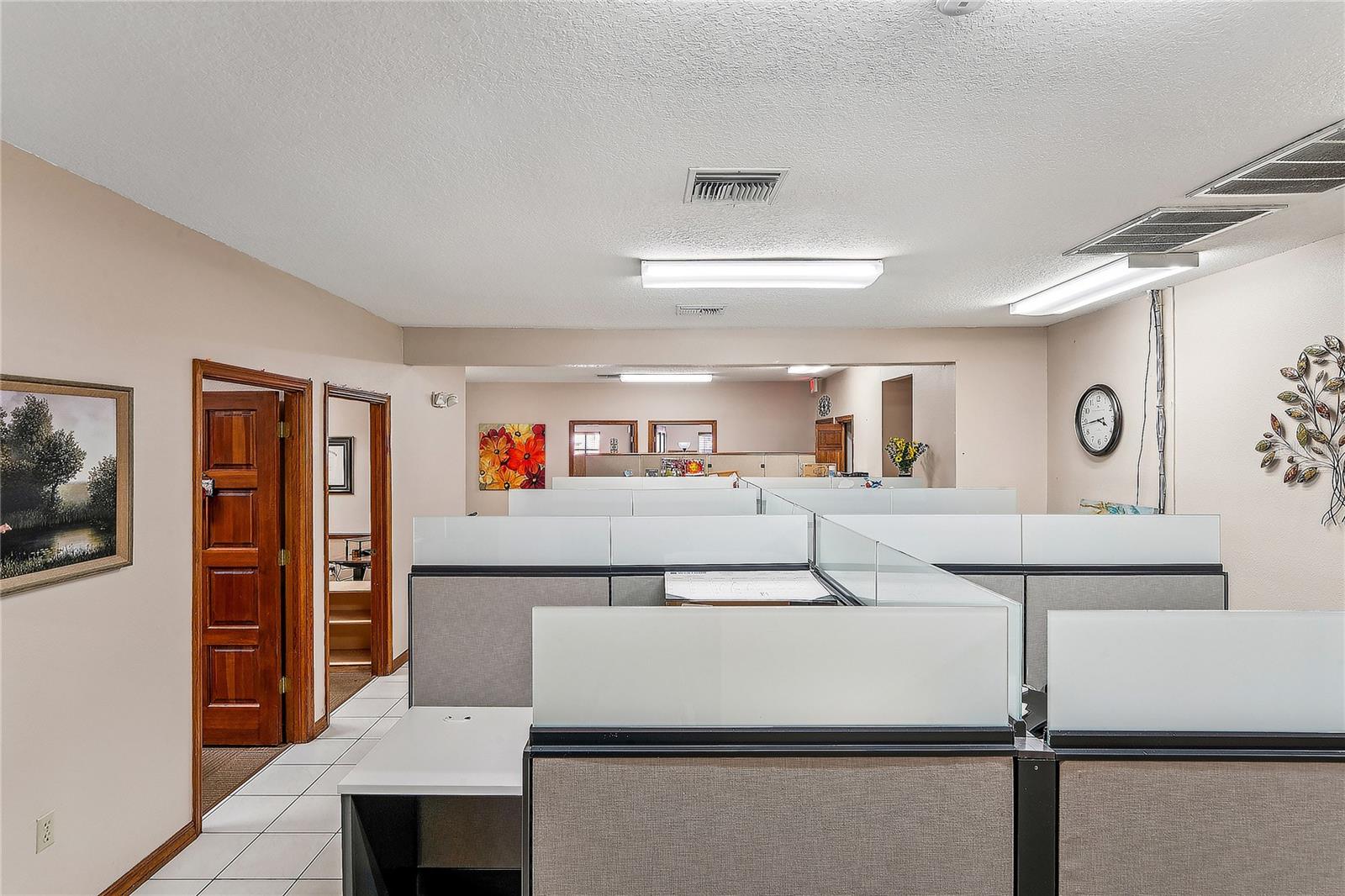 SPRING HILL COMMONS - Commercial Sale