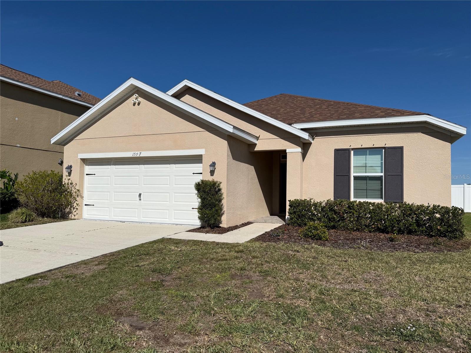 Price Reduce !!!! Spacious 3-bedroom, 2-bath home with a 2-car garage in the desirable Del Tierra community! This home features a well-designed floor plan, a large backyard, and access to fantastic amenities, including a community pool, playground, and walking trails and much more. Conveniently located east of Manatee County, this property is priced to sell fast—don’t miss out on this great opportunity!