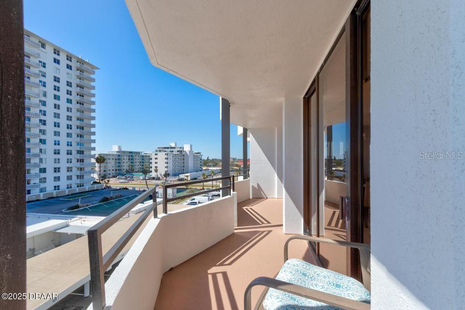 ALIKI CONDO - Residential