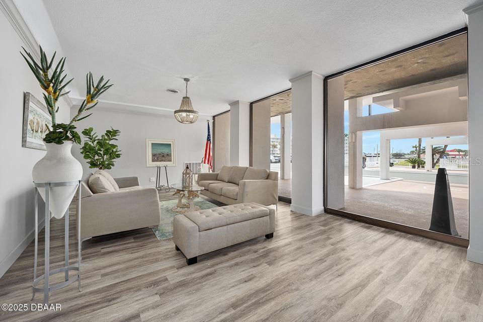 ALIKI CONDO - Residential