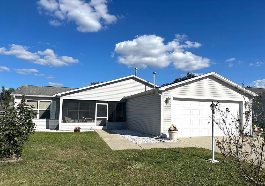 Photo of 17365 SE 92nd Gantham Terrace, The Villages, FL 32162 (MLS # G5105536)