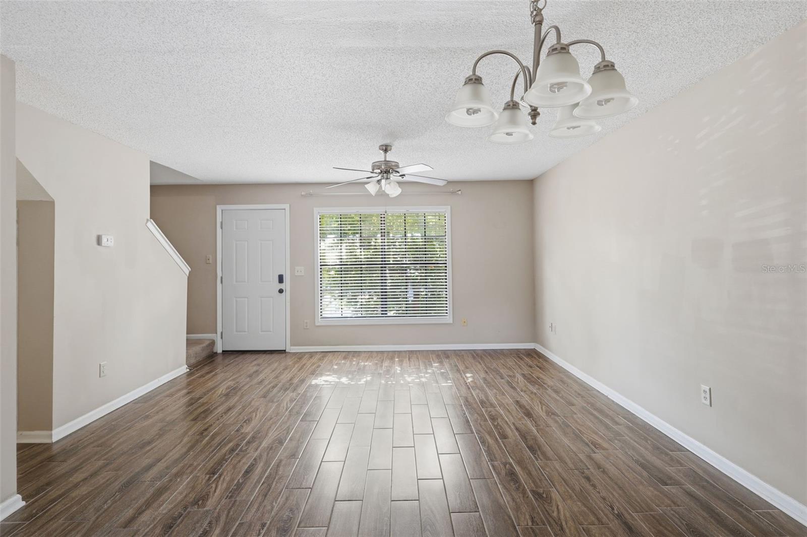 HIDDEN OAKS CONDO PH 03 - Residential