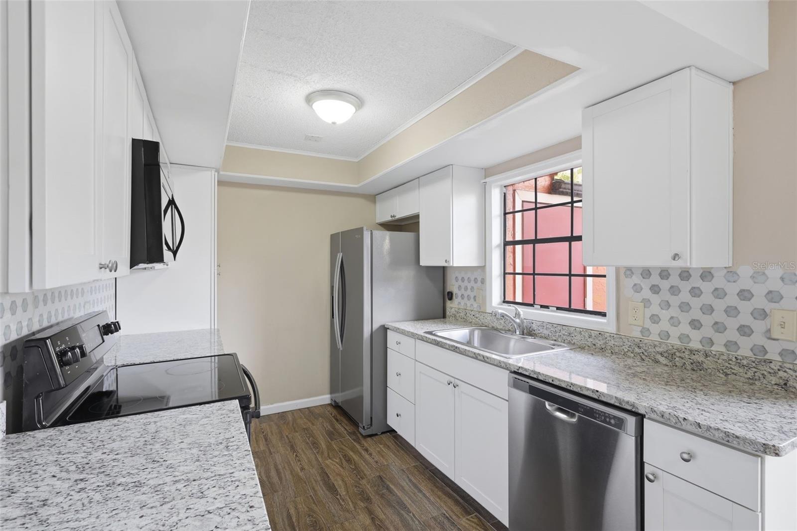 HIDDEN OAKS CONDO PH 03 - Residential